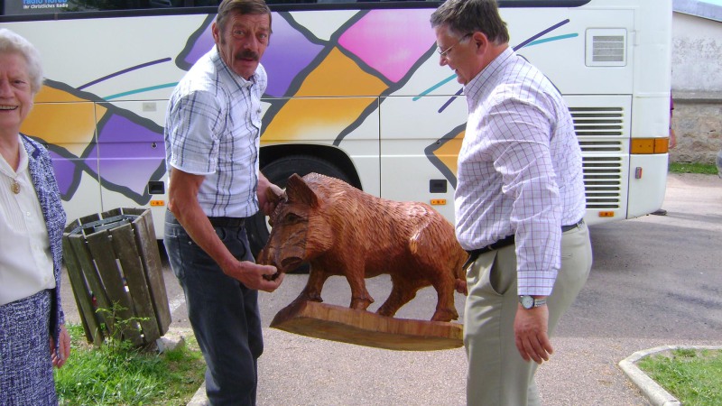 Visites à Lormes en 2009 : pompiers, musique et château de Bazoches